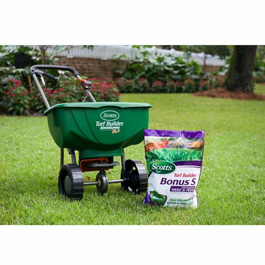 Lawn Care * | Scotts Turf Builder Bonus S 17.24 Lbs. 5,000 Sq. Ft. Southern Weed And Feed Weed Killer Plus Lawn Fertilizer (2-Pack)